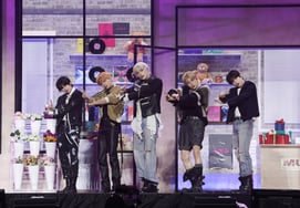 TXT续约后的首次回归Showcase，188个国家和地区收看