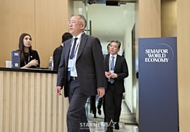 郑义宣会长:"革新源于竞争…… 到2030年，"阿特拉斯"的年产量将达3万辆