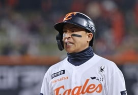 [chính thức] Son So Seop của Hanwha đã đi đến Doosan trong một cuộc trao đổi chớp nhoáng... Lee Kyo Hoon + 1 tỷ 500 triệu won rồi gửi đi."