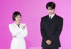 Kim Hyang-gi - Cha Hak-yeon 'I'm a student, you're a teacher' [★ Photo]