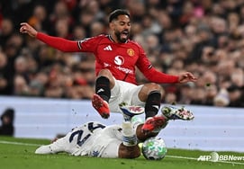 Manchester United 'shocked for the first time in 45 years' 'self-destruction of Martinez' after humiliating 0-2 loss to Leeds at home... Red Card We failed to catch up on the lead