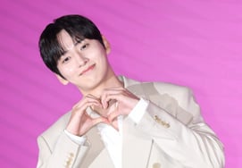 金东奎 "可爱的手Heart" [★照片]