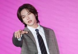 キム・ジェヒョン『胸が高鳴るジェスチャー』 [★写真]