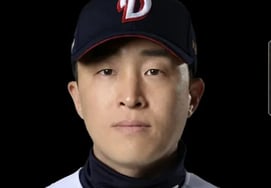 →孙雅燮转会背后的故事:"首先向韩华提出转会建议的一方……" 斗山队能否成为"神来之笔"