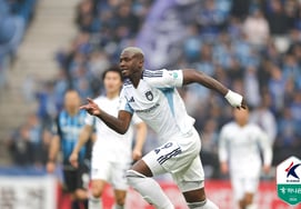 外援被排除在训练之外，50天内减重15公斤→一复出就攻入制胜一球…… 蔚山"新解决师"备受期待