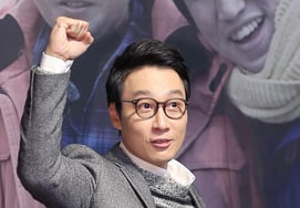 Lee Hwijae, wave, wave..have no criminal history and no stories [Star Issue]