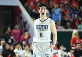 "Lee Jung-hyun scored 22 points." Sono's reversal against SK won 2 consecutive POs in the round of 6... "100% chance of making it to the semifinals." I got it [Jamsil Field Review]