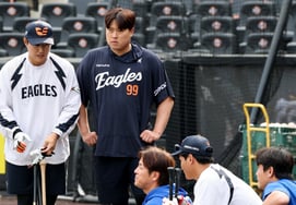 [Chụp ảnh] 'Veteran hợp với những người kỳ cựu' Ryu Hyun Jin và Kang Min Ho