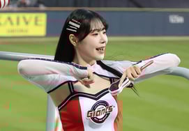 [Photo] Lee Ha Eun's "The flexibility is incredible."