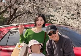 李多恩♥尹南基,解释"放任宠物狗"后公开家人的近况