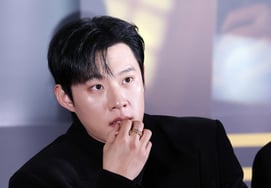 金成哲，脚踝受伤"死亡笔记"当天取消或更改 [正式电文]