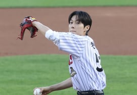 [Фото] Юн Ду Джун 'Простой винный десерт'