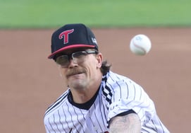 [Chụp ảnh] Wells 'khả năng điều khiển bóng tinh xảo'