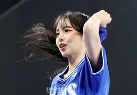 [Chụp ảnh] 'Hôm nay nhìn thấy Seungri nè'' Đội cổ vũ Samsung Yoo Se Bin