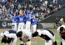 [Photo] Samsung won despite the fact that "the starting pitcher of both teams who collapsed."