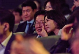 李在明总统也看到了。《我的名字》，上映第一天独立·艺术电影1位