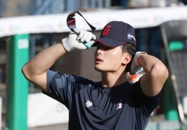 [Chụp ảnh] Yoon Dong Hee Nhân vật chính hôm nay là tôi