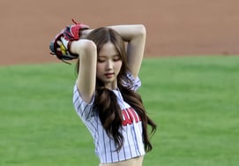 [相片儿] Triple S 李智雨，令人窒息的投球