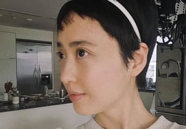 Kim Min-jeong, after a short haircut transformation, pauses her 36-year acting career... "It's visible when you keep your distance" [Star Issue]