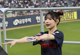 [相片儿] 李夏恩，可爱的膝盖射击