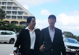 Diver who found the missing captain turns out to be Ha Jae-sook's husband... Coast Guard presents commendation [Star Issue]