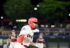 [Фото] Кастро, "Два бега и хоум-рана"