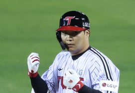 [Фото] Мун Бо Гён: «Дополнительно 1 RBI»