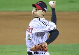 [Фото] У Кан Хун 'Нападение на дружную команду'