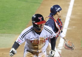 [相片儿] 吴志焕取得制胜一球