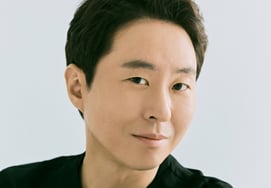 "Unseoljeon" steals the show as "Manager Kim".. Actor Lee Hyun-kyun holds wedding ceremony at church today (17th) [Stylish]