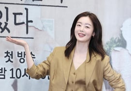 Han Seon-hwa's 'Lovely Smile' [★Photo]