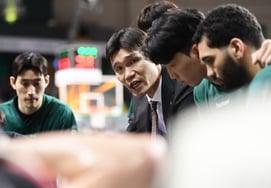"0% chance of reaching the semifinals? We'll show 200%." Miracle challenge declared, WonjuDB coach Kim Joo-sung: "I trust my players" [Busan]