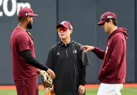 [Фото] Тренер Ким Су Гён: «Обсуждение об Алькантаре и захвате»