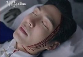 イム・ソンハン作家、未放送の『結社曲』の衝撃的なエンディングを明かした..「事故のソドンマ、兄のようにAIチップを埋め込んで死なない」 [ウム・ウンヒャン]