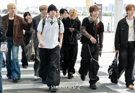 アルファドライブワン『写真集のような出国』 [★写真]