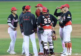 [Chụp ảnh] "Mình sẽ đăng lên Please Take Care of My Seungri."