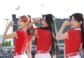 [相片儿] 刘世莉 "在C位哎呦呦"