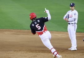 [Photo] Kim Do-young hits 9th consecutive win