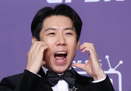 "问我有没有交女团女朋友？" 亲自开了腔 [跑男]