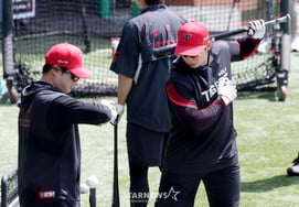 [Chụp ảnh] Na Sung Bum: 'Sự tinh tế của anh đã được nâng cấp lên như thế này'