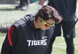 [Фото] На Сон Бом "Здравствуйте дружелюбно"