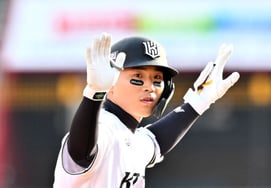 「ホ·ギョンミンとリュ·ヒョニンの負傷は危ういが、また出てきた→本当に不思議だね！」「KS名匠も『乱世英雄』の登場に感嘆」