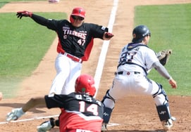 [相片儿] 罗成范，金奎成柔道扳平比分