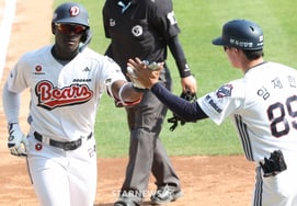 [Chụp ảnh] Gấu đen trở lại của Cameron."