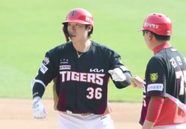 [フォト] イ・ホヨン『諦めは私の辞書にない』'