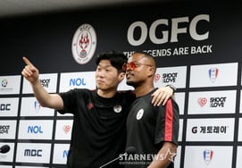 [Chụp ảnh] Suwon là xuất phát điểm của bóng đá của tôi Park Ji Sung "