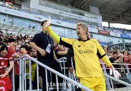 [Chụp ảnh] 'Chúng ta là nhất trong fan service' Bandesar