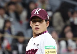 「ハン·ヒョンヒ補償選手」158kmのファイアボール投げ 「（アン）ウジン兄の投球を見ると燃え上がる→リハビリに問題なし」"