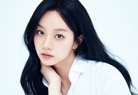 Хери, невинность → Харизматичный новый профиль раскрыт.Ожидание следующего фильма ↑