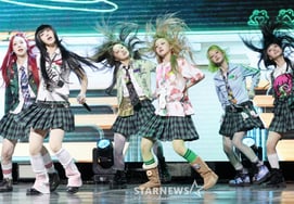 UNCHILD 在出道舞台上充满的热情 [★照片]